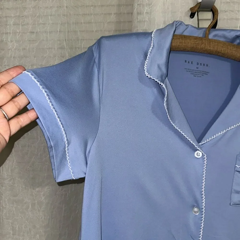RAE DUNN. M Light Blue White Notch Collar Short Sleeve Button Top Cropped PJ - Picture 4 of 14